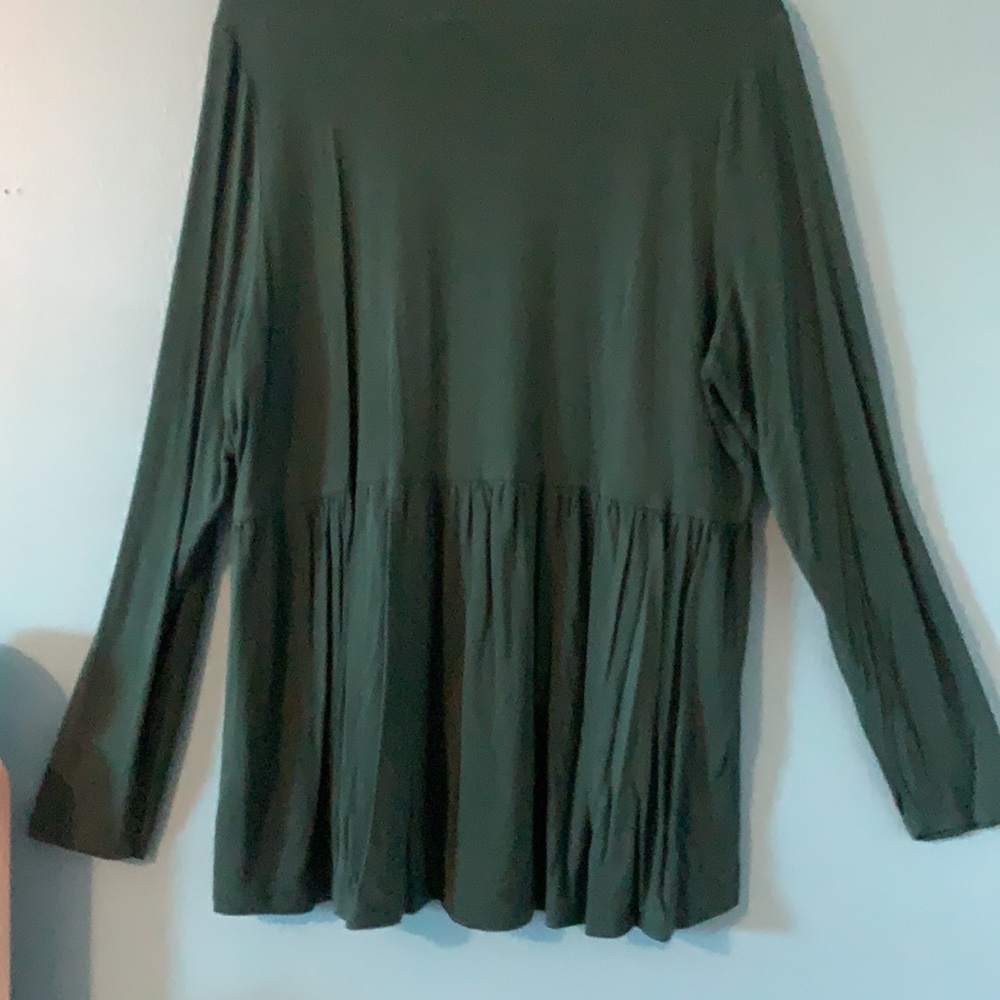 Torrid top - Picture 6 of 9
